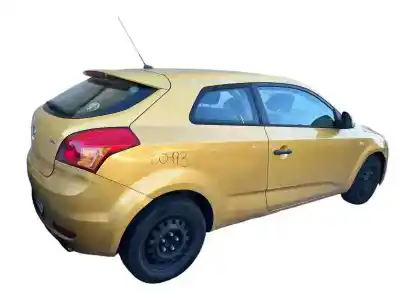 Verschrottungsfahrzeug kia cee´d 1.6 crdi cat des jahres 2008 angetrieben d4fb