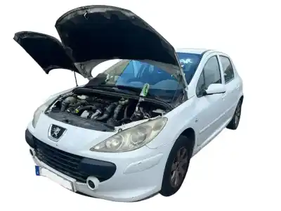 Vehículo de desguace PEUGEOT                                            307 BERLINA (S2)                                                                                                                                                                                                                                           1.6 16V HDi                                                                                                                                                                                                                                                del año 2007 con motor 9HX
