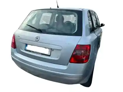 Veicolo di demolizione fiat stilo (192) 1.9 120 dynamic multijet dell'anno 2006 alimentato 192a8000