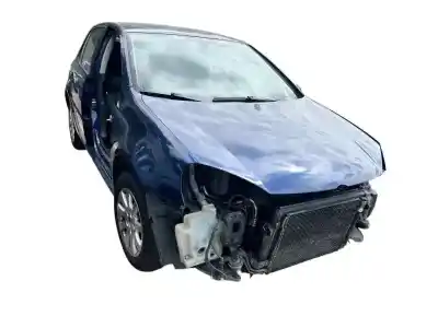 Veicolo di demolizione VOLKSWAGEN GOLF V BERLINA (1K1)  dell'anno 2004 alimentato BLX