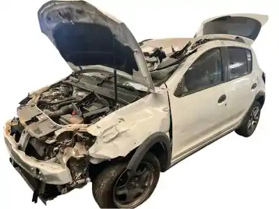Veicolo di demolizione DACIA SANDERO  dell'anno 2019 alimentato H4B410