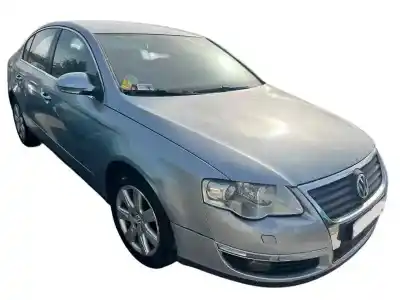 Vehicul casat VOLKSWAGEN PASSAT BERLINA (3C2) 2.0 TDI al anului 2006 alimentat BKP