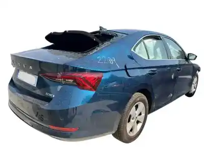 Sloopvoertuig skoda octavia iv (nx3, nn3) 1.5 tsi van het jaar 2021 aangedreven dfy