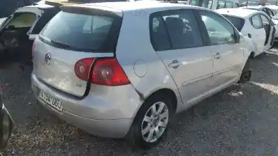 Veicolo di demolizione VOLKSWAGEN                                         GOLF V (1K1) (10.2003)                                                                                                                                                                                                                                     D-BKC                                                                                                                                                                                                                                                      dell'anno 2005 alimentato BKC