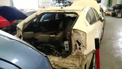 Здавання транспортного засобу toyota prius (zvw30) 2zr року 2012 потужний 2zr