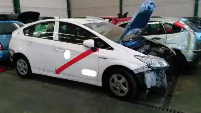 Здавання транспортного засобу TOYOTA PRIUS (ZVW30) 2ZR року 2012 потужний 2ZR