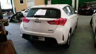 Scrapping Vehicle toyota auris (e18) ind of the year 2013 powered ind