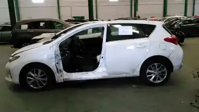 Scrapping Vehicle toyota auris (e18) ind of the year 2013 powered ind