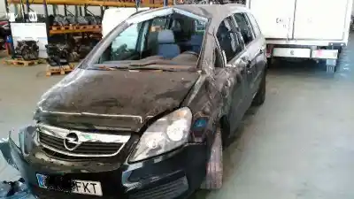 Véhicule à la ferraille OPEL                                               ZAFIRA B                                                                                                                                                                                                                                                   1.9 CDTI                                                                                                                                                                                                                                                   de l'année 2007 alimenté Z19DT