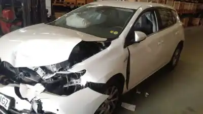 Здавання транспортного засобу toyota auris (e18) 2zr року 2015 потужний 2zr