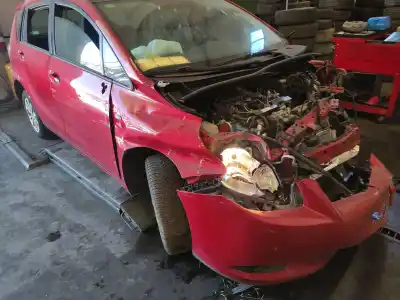 Vehicul casat TOYOTA VERSO (AUR2/ZGR2) 1AD-FTV al anului 2012 alimentat 1AD