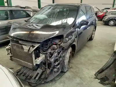 Véhicule à la ferraille RENAULT SCENIC III (JZ) F9Q P8 de l'année 2009 alimenté F9Q P8