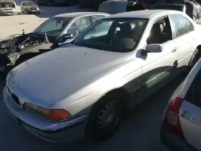Veículo de Sucata bmw serie 5 berlina (e39) 523i do ano 1997 alimentado 256s3