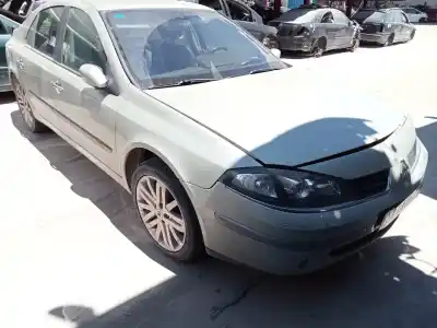 Sloopvoertuig renault laguna ii (bg0) initiale van het jaar 2005 aangedreven m9ra7
