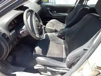 Sloopvoertuig renault laguna ii (bg0) initiale van het jaar 2005 aangedreven m9ra7