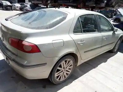 Sloopvoertuig renault laguna ii (bg0) initiale van het jaar 2005 aangedreven m9ra7
