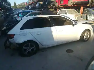 Veículo de Sucata AUDI A3 SPORTBACK (8VF) design edition do ano 2016 alimentado CRL