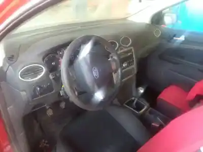Veículo de Sucata ford focus berlina (cap) ambiente (d) do ano 2006 alimentado kkda