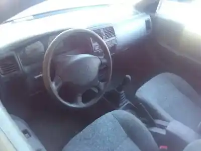 Véhicule à la ferraille nissan almera 2.0 d de l'année 1998 alimenté cd20