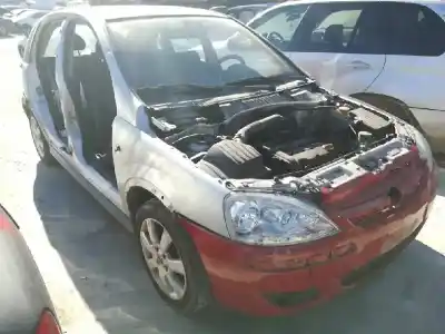 Sloopvoertuig opel corsa c blue line van het jaar 2005 aangedreven z12xep