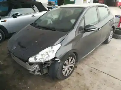 Veículo de Sucata PEUGEOT 208 Access do ano 2012 alimentado 8H01