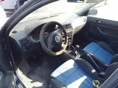 Sloopvoertuig VOLKSWAGEN GOLF IV BERLINA (1J1) Básico van het jaar 2000 aangedreven AXP