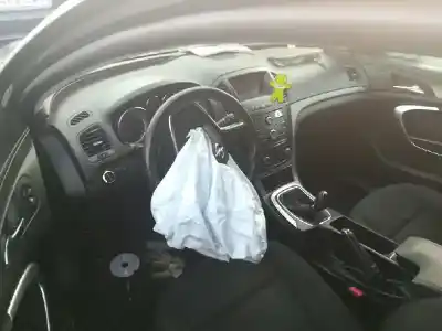 Veículo de Sucata OPEL INSIGNIA BERLINA Cosmo do ano 2012 alimentado A20DT
