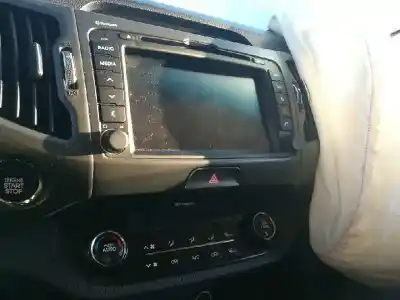 Vehicul casat kia sportage drive 4x4 al anului 2012 alimentat d4ha