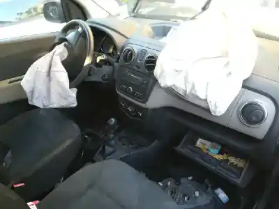 Veicolo di demolizione dacia lodgy laureate dell'anno 2014 alimentato 