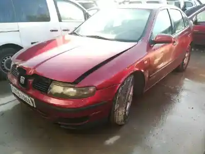 Verschrottungsfahrzeug SEAT LEON (1M1) Signo des Jahres 1999 angetrieben AKL