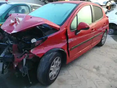 Sloopvoertuig peugeot 207 confort van het jaar 2010 aangedreven 8hz