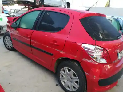 Sloopvoertuig peugeot 207 confort van het jaar 2010 aangedreven 8hz