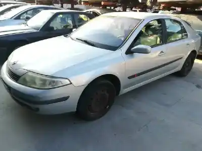 Scrapping Vehicle RENAULT LAGUNA II (BG0) Authentique of the year 2002 powered F4RJ7