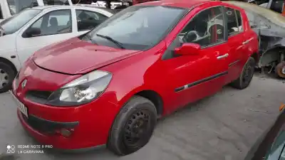 Veículo de Sucata renault clio iii dynamique do ano 2007 alimentado k4jg7