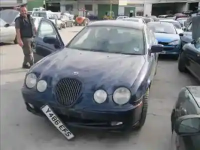 Утилизация автомобиля JAGUAR S-TYPE 4.0 V8 32V CAT года 2001 питание AJ-V8
