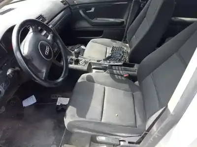 Здавання транспортного засобу audi a4 b6 (8e2) 1.9 tdi року 2002 потужний awx