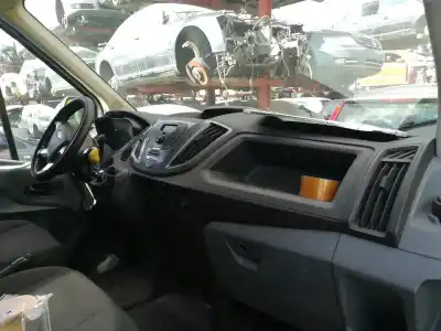 Veículo de Sucata ford transit kastenwagen (ttg) 330 l3 do ano 2014 alimentado cyf5