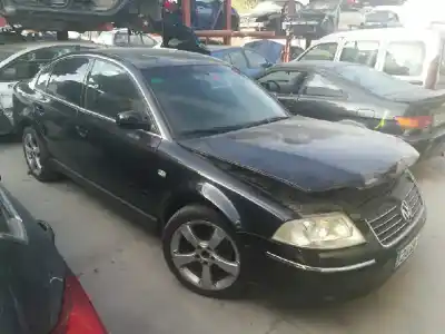 Sloopvoertuig VOLKSWAGEN PASSAT BERLINA (3B3) Advance van het jaar 2002 aangedreven AVF