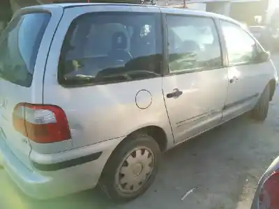 Veículo de Sucata ford galaxy (vy) ambiente do ano 2001 alimentado auy