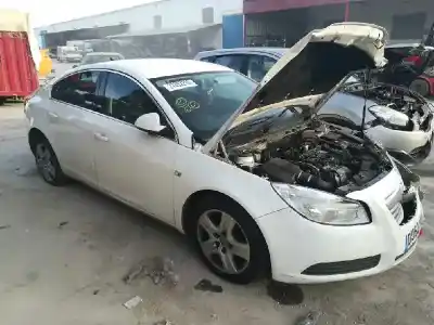 Sloopvoertuig opel insignia berlina edition van het jaar 2010 aangedreven a20dth