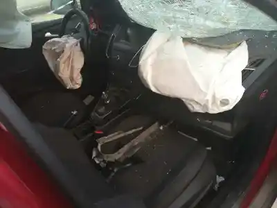 Veicolo di demolizione ford focus lim. (cb8) sport dell'anno 2015 alimentato t1da