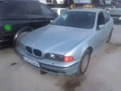 Sloopvoertuig bmw serie 5 berlina (e39) 528i van het jaar 1997 aangedreven 286s1