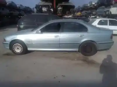 Sloopvoertuig bmw serie 5 berlina (e39) 528i van het jaar 1997 aangedreven 286s1