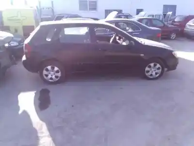 Veículo de Sucata kia cerato 2.0 ex crdi berlina do ano 2005 alimentado d4ea
