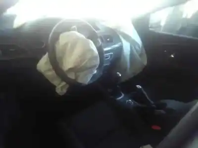 Veículo de Sucata renault megane iii berlina 5 p bose edition do ano 2012 alimentado k9kr8