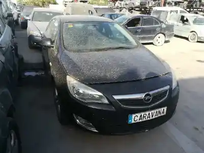 Veículo de Sucata opel astra j lim. cosmo do ano 2012 alimentado a17dtr