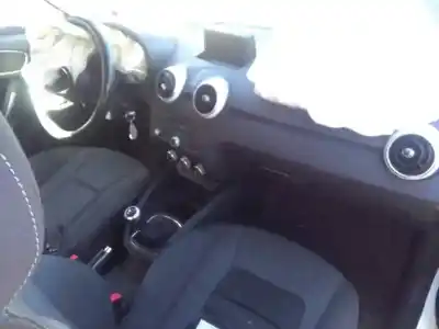 Veicolo di demolizione audi a1 (8x) ambition dell'anno 2011 alimentato cayc