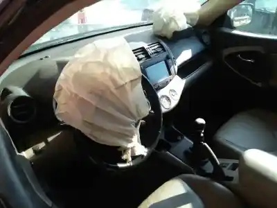 Sloopvoertuig toyota rav 4 (a3) executive van het jaar 2006 aangedreven 2ad