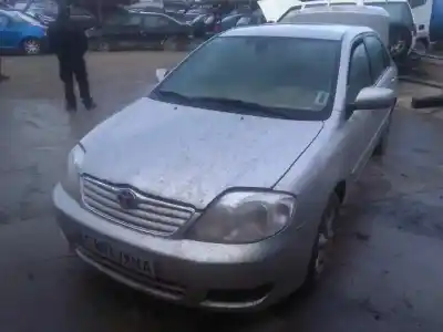 Sloopvoertuig toyota corolla (e12) 2.0 d-4d linea luna berlina van het jaar 2006 aangedreven 1cdftv