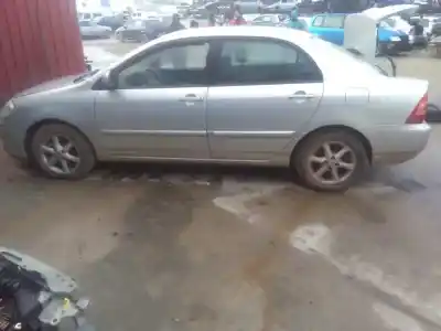 Sloopvoertuig toyota corolla (e12) 2.0 d-4d linea luna berlina van het jaar 2006 aangedreven 1cdftv